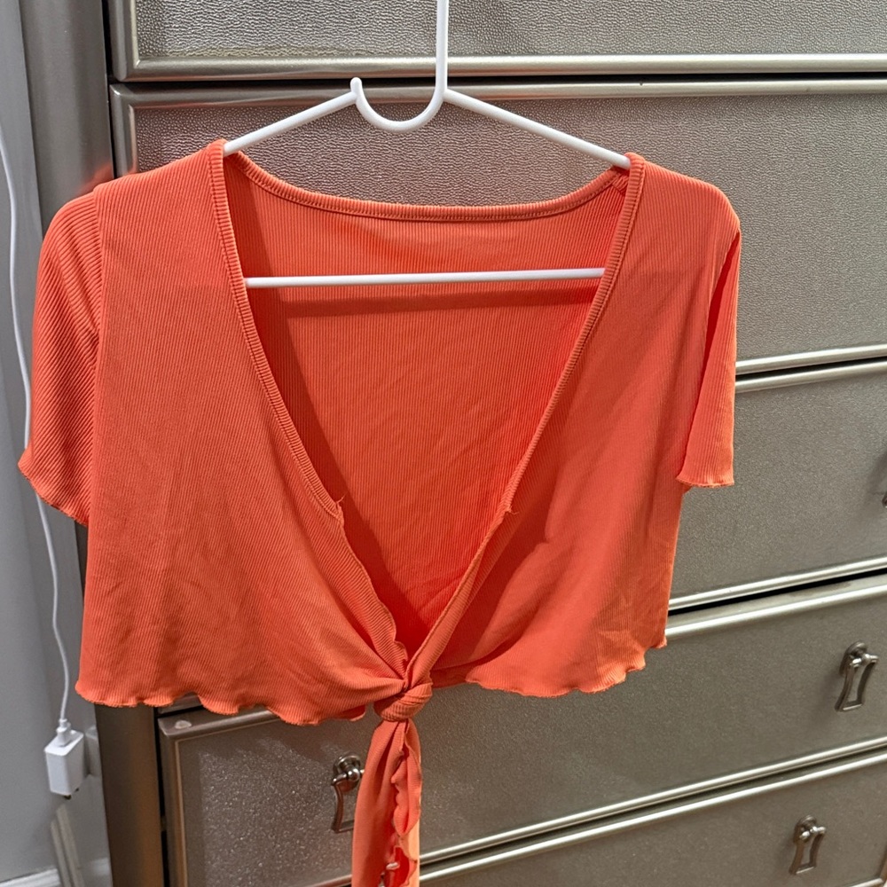 SHEIN Vivid Orange Tie-Front Crop Top - Picture 1 of 3
